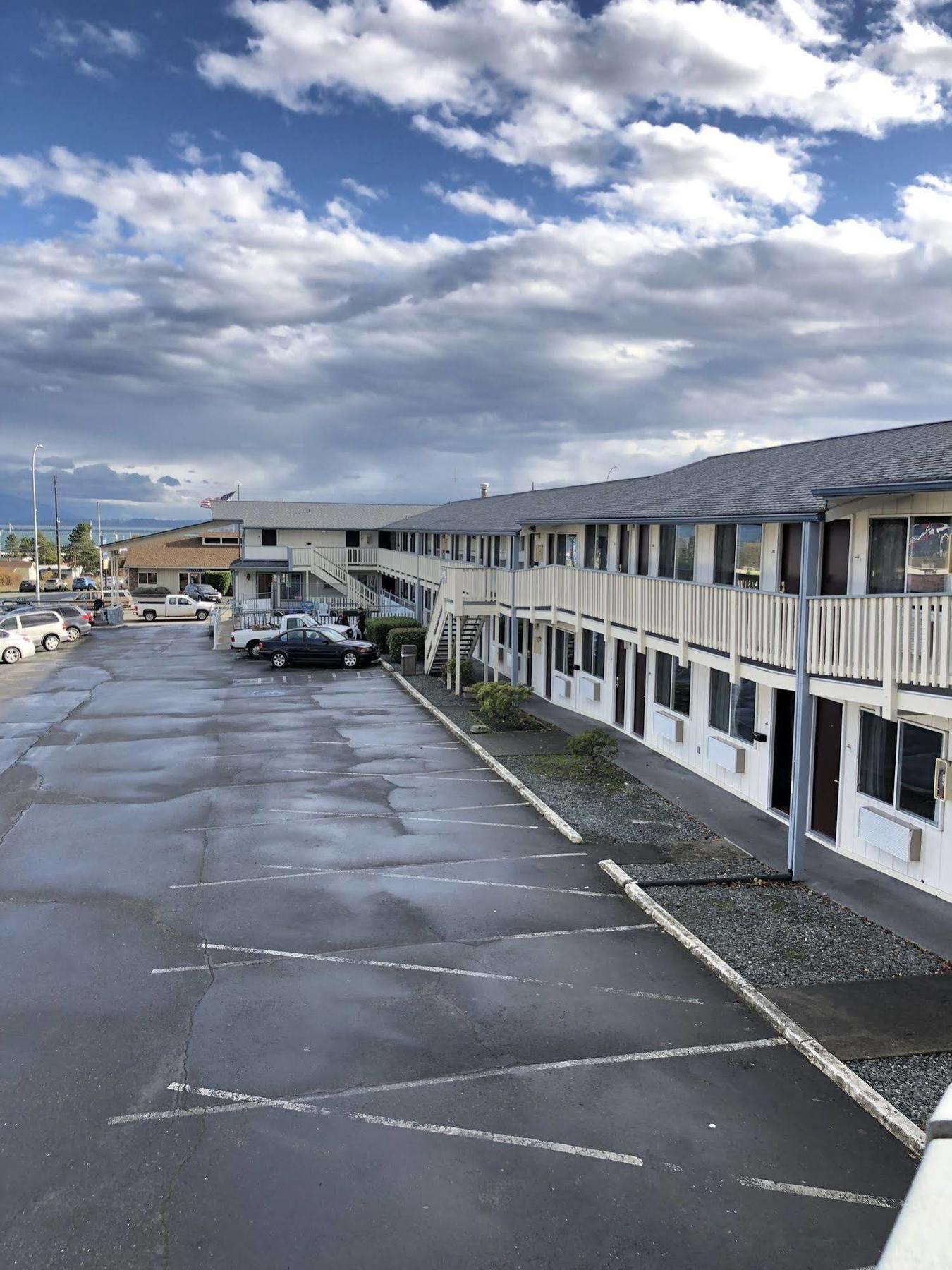 Anacortes Inn Zewnętrze zdjęcie